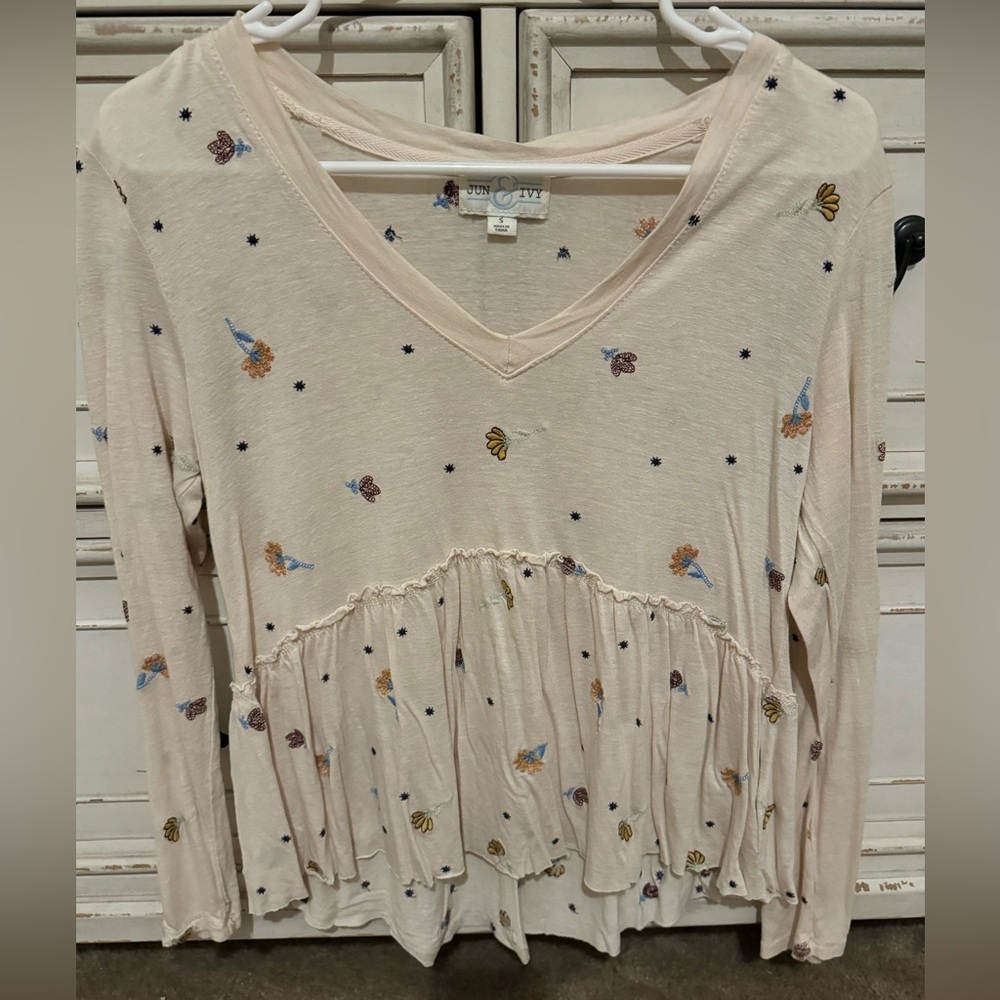 Floral long sleeve blouse